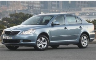 Maßgeschneiderter Kofferbausatz für Skoda Octavia Hatchback (2008 - 2013)