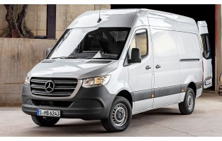 Gummi-3D-Fußmatten für Mercedes Sprinter dritte Generation (2018-) - ProLine®