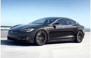 Fußmatten Tesla Model S (2012-2018) nach Ihren wünschen angepasst