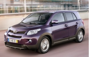 Fußmatten, Premium-Typ-Eimer aus Gummi für Toyota Urban Cruiser crossover (2008 - 2014)